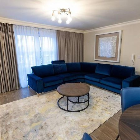 Luxury Town Centre Apartment คุกส์ทาวน์ ภายนอก รูปภาพ