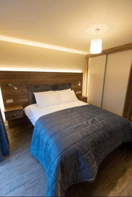 Luxury Town Centre Apartment คุกส์ทาวน์ ภายนอก รูปภาพ